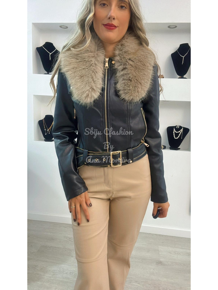 Casaca em Ecopele com Gola Removível 6