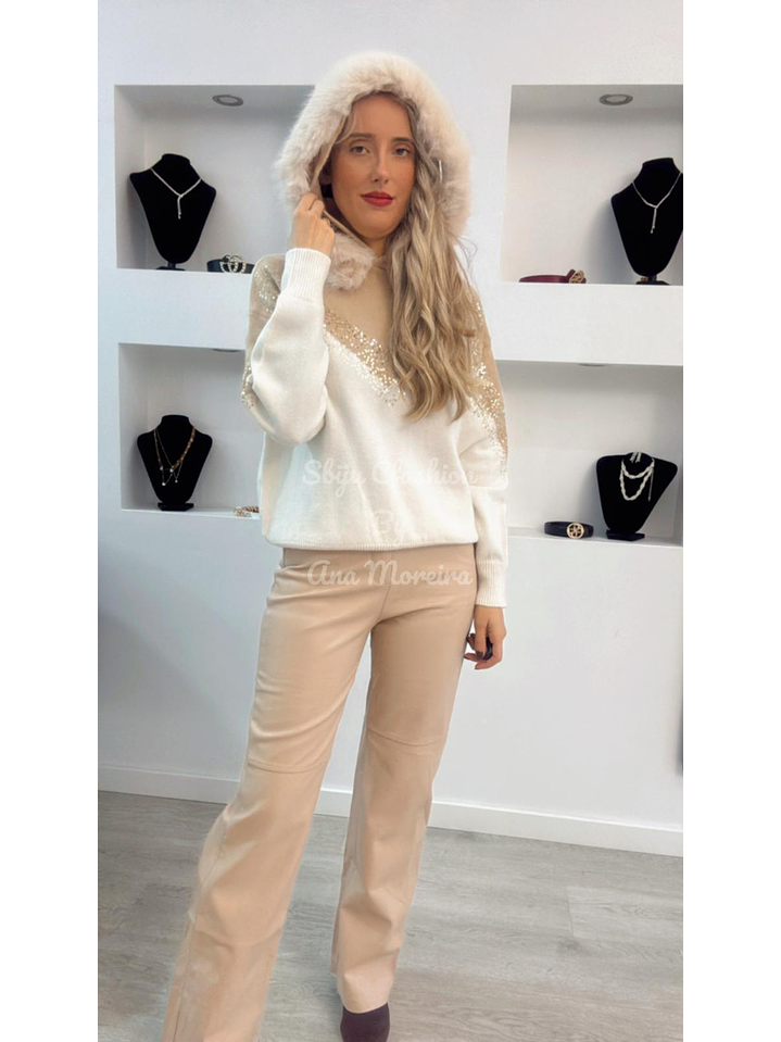 Calça em Ecopele Bege 5