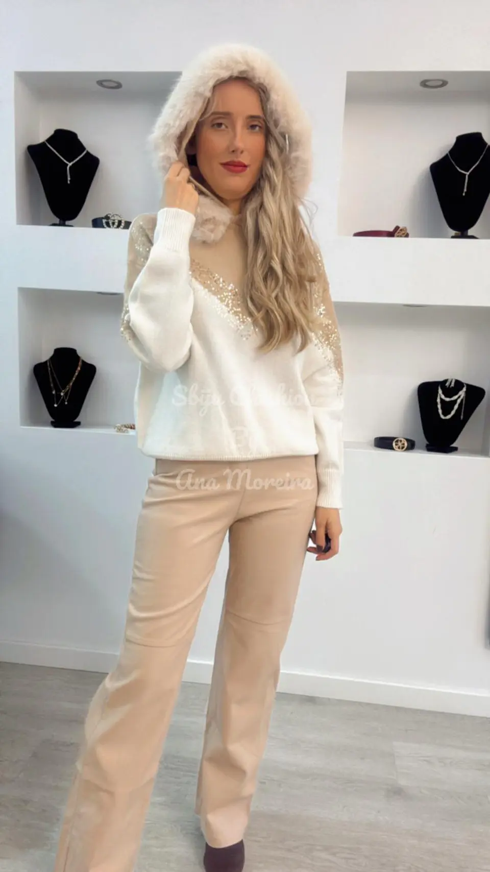 Calça em Ecopele Bege 5