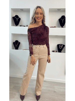 Calça em Ecopele Bege