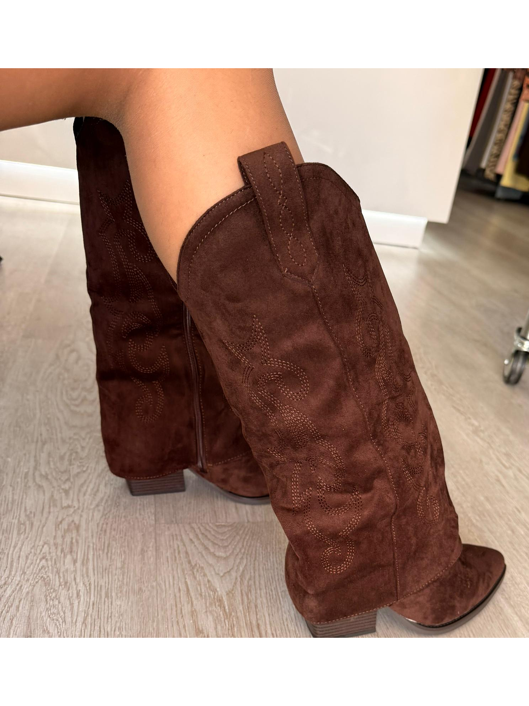 Bota Texana de Camurça com Cano Estilo Polaina (Cano Alto) 1