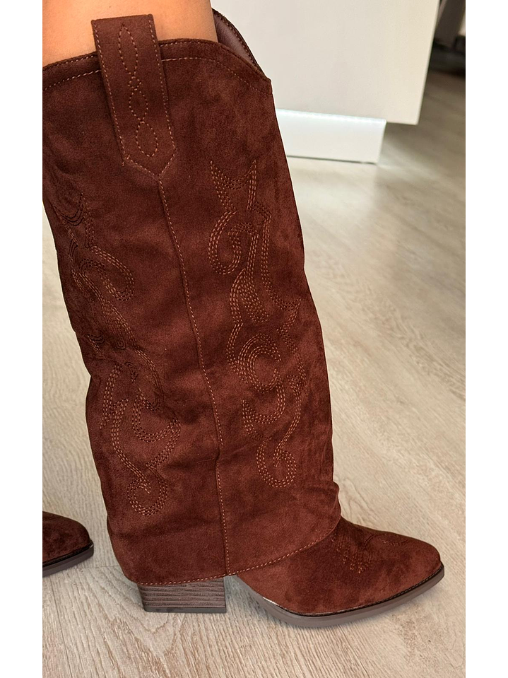 Bota Texana de Camurça com Cano Estilo Polaina (Cano Alto) 4