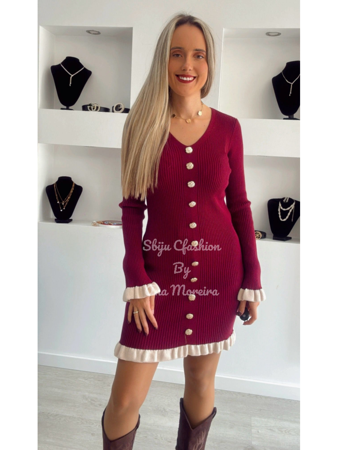 Vestido em malha com detalhe de botões e folho - TU 6