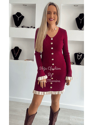 Vestido em malha com detalhe de botões e folho - TU