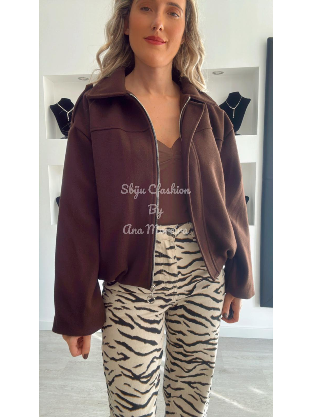 Casaco em Fazenda com Elástico na Cintura - TU 3