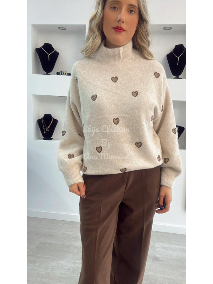 Camisola de Malha com Gola e Corações Castanhos - TU 6