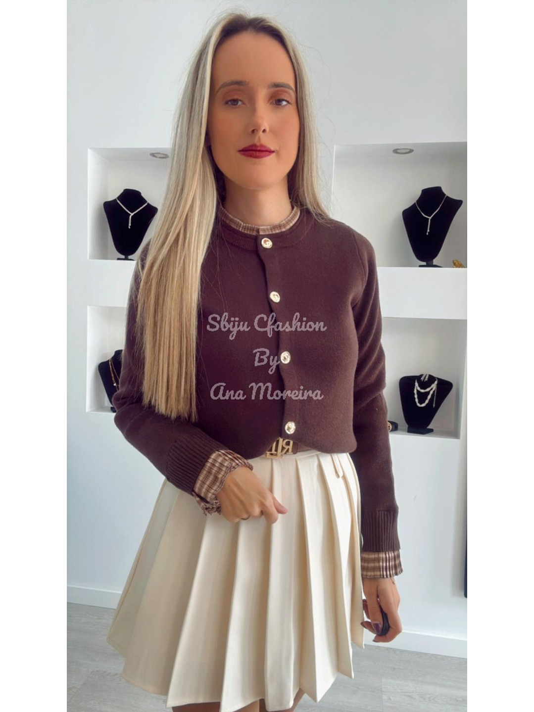 Casaco em Malha com Detalhe no Punho e na Gola - TU 2