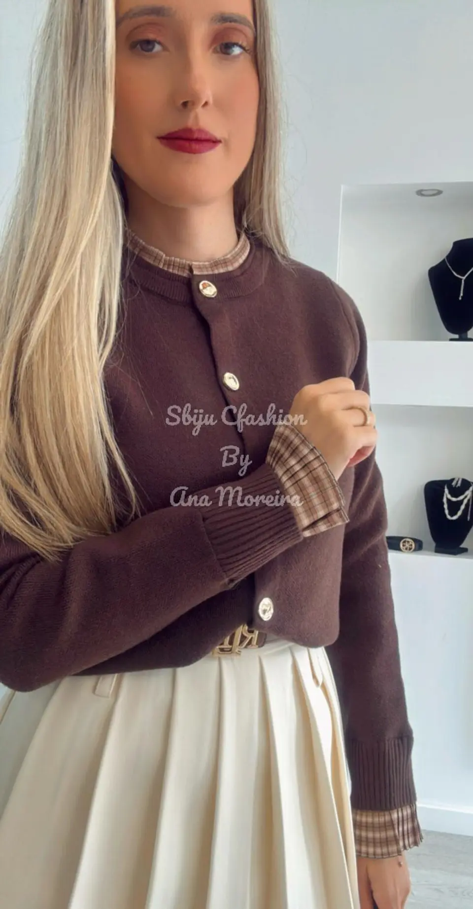 Casaco em Malha com Detalhe no Punho e na Gola - TU 2