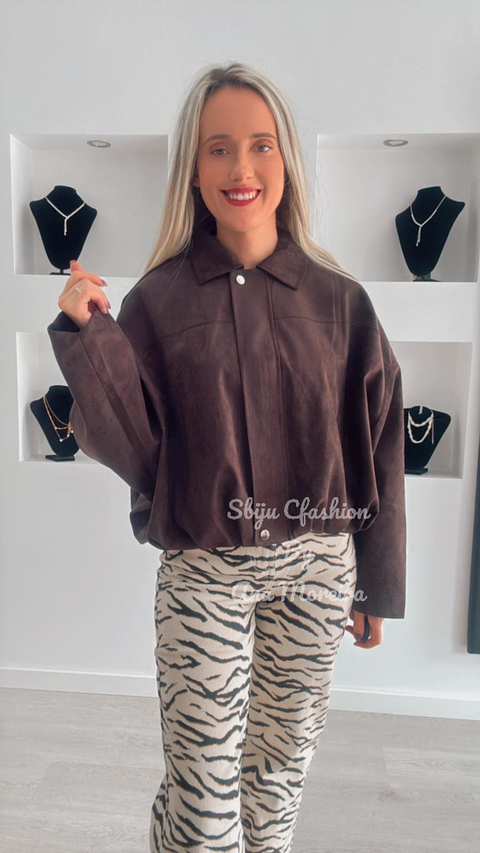 Casaco em Pele de Pêssego com Detalhe de Elástico na Cintura