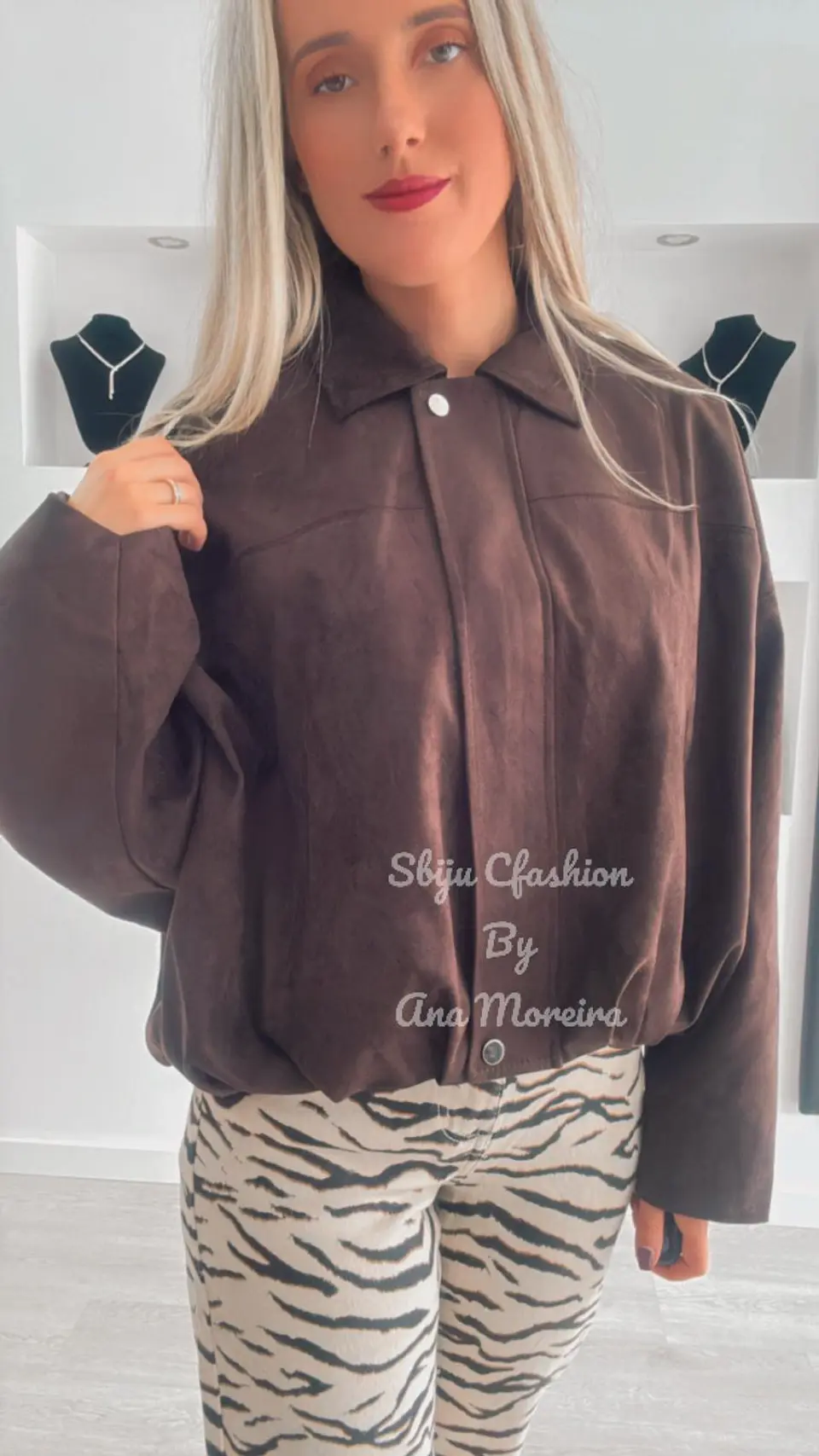 Casaco em Pele de Pêssego com Detalhe de Elástico na Cintura 6