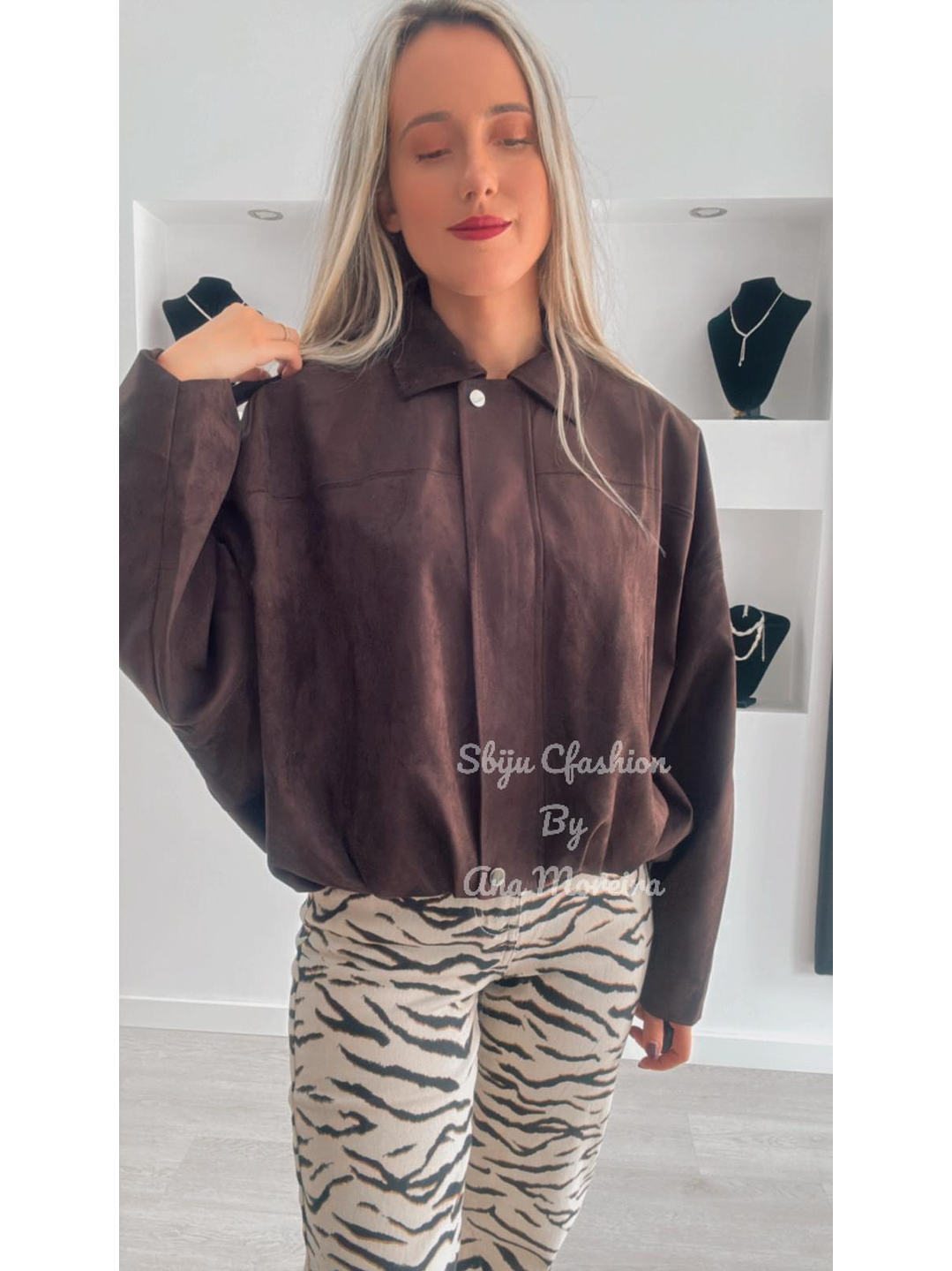 Casaco em Pele de Pêssego com Detalhe de Elástico na Cintura 3