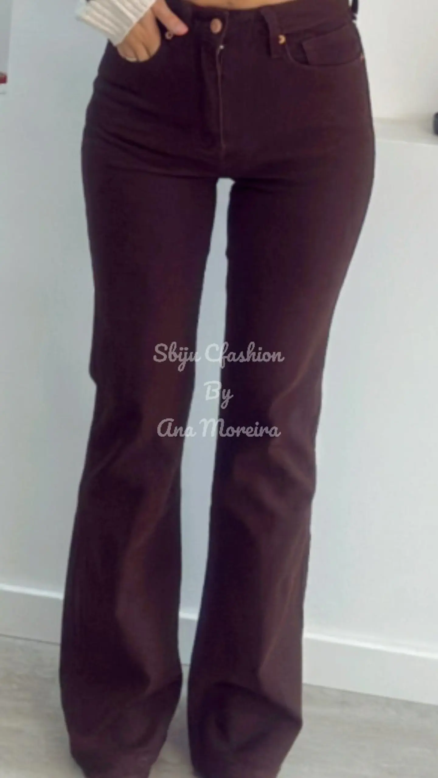 Calça de Ganga Castanha à Boca de Sino 7