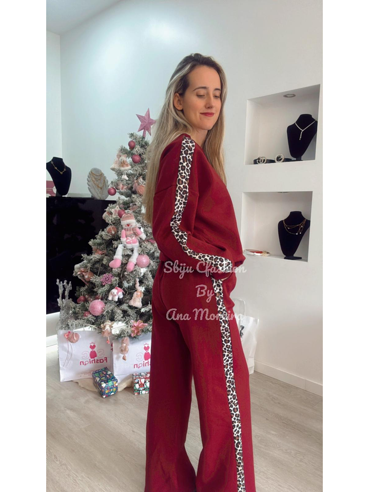 Fato de treino com risca em leopardo - TU 12