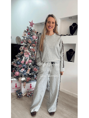 Fato de treino com risca em leopardo - TU