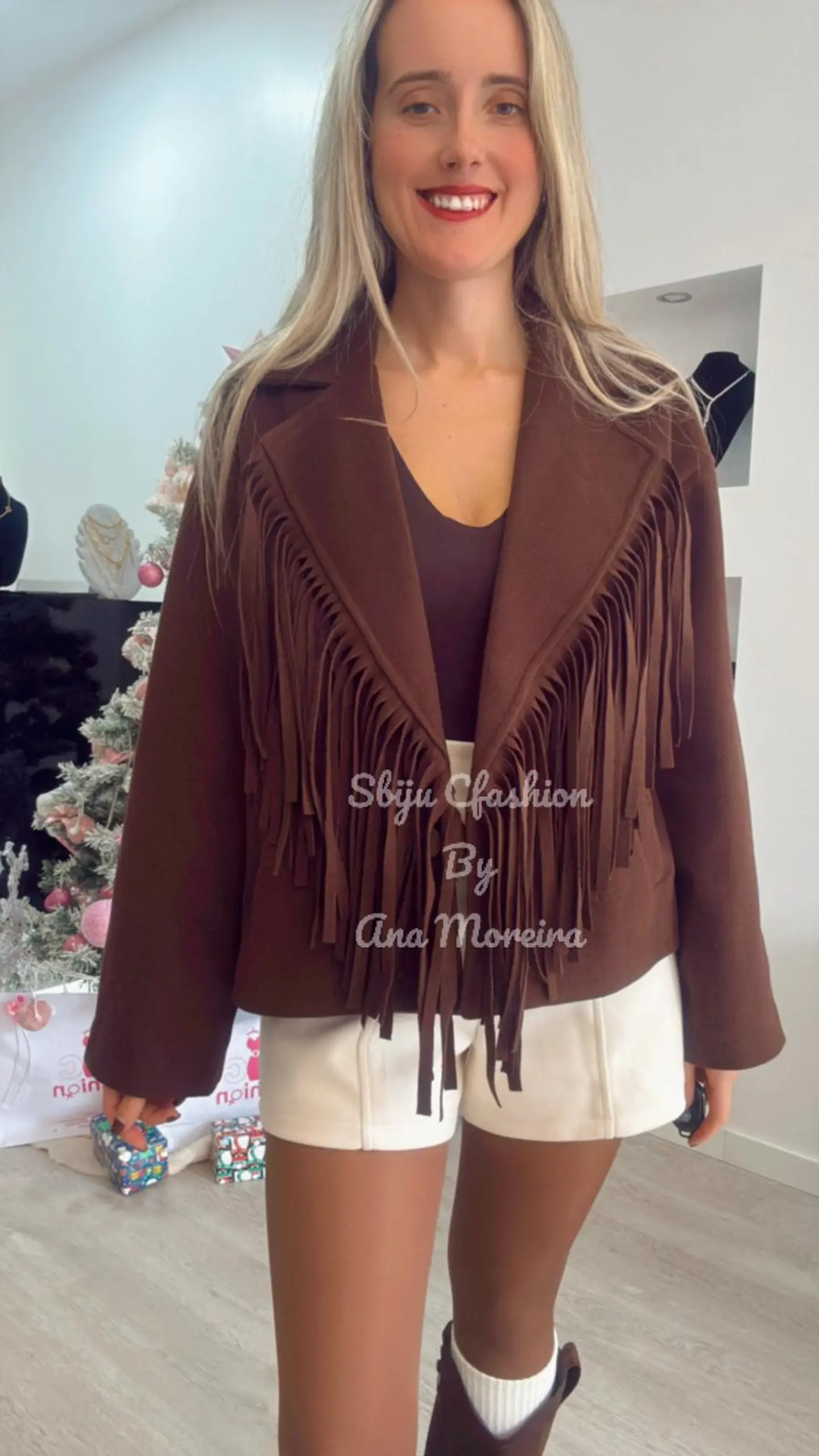 Casaco em fazenda com franjas - TU 4