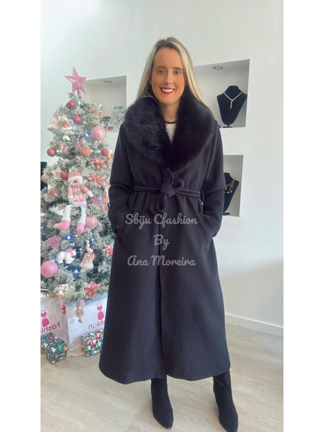 Casaco Comprido em Fazenda com Gola de Pelo Removível - TU 6