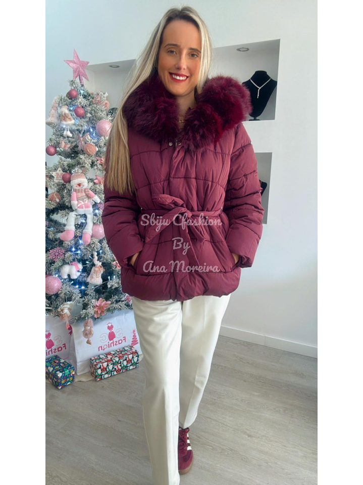 Kispo com pelo removível e cinto 13