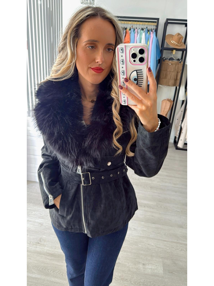 Casaco com cinto e pelo removível 5