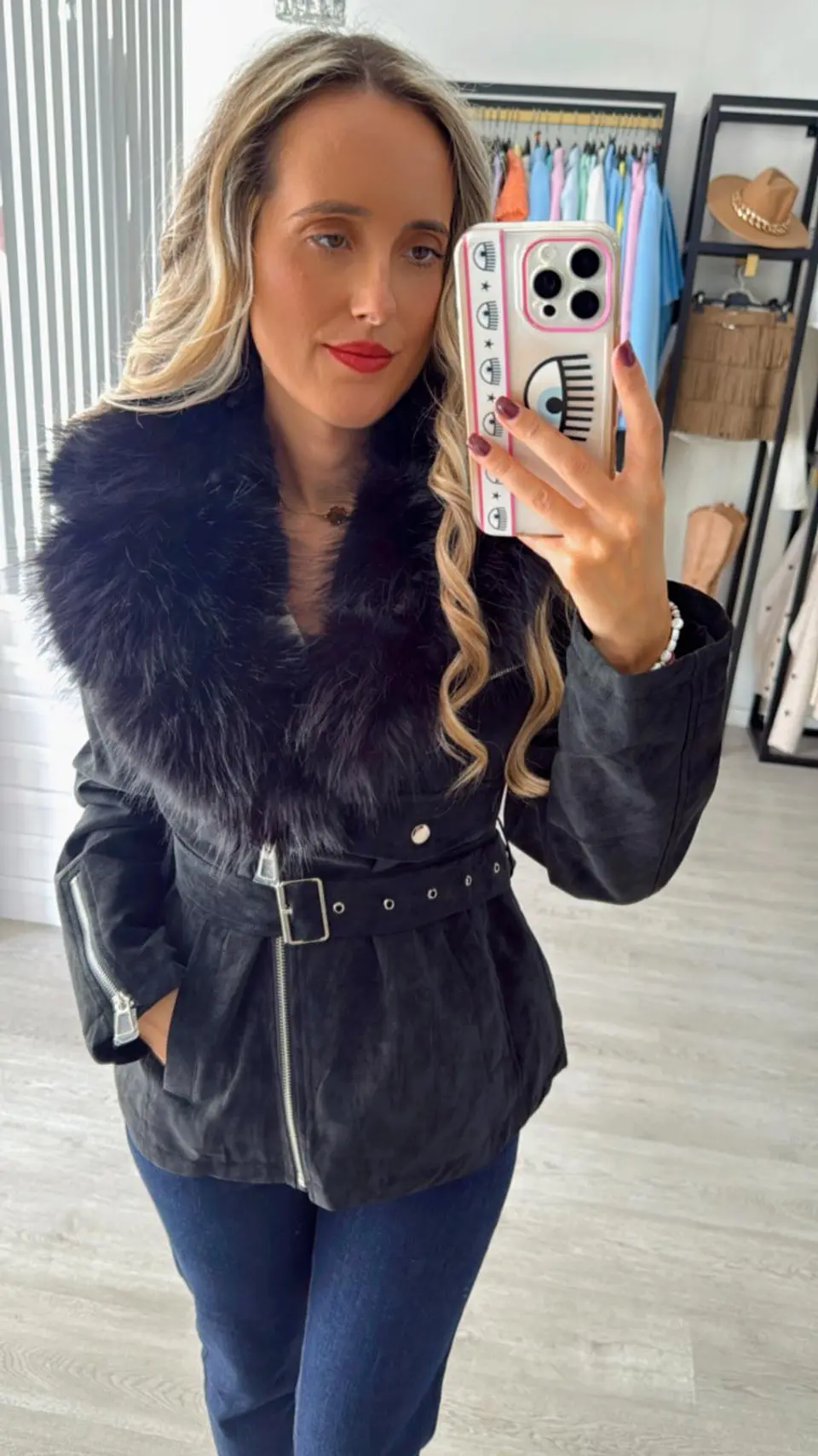 Casaco com cinto e pelo removível 5