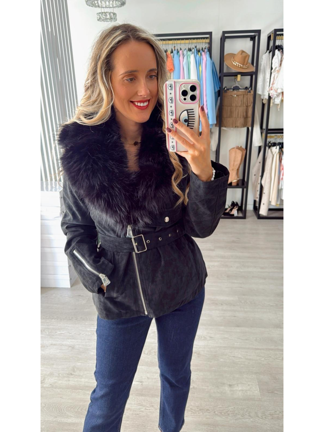 Casaco com cinto e pelo removível 1