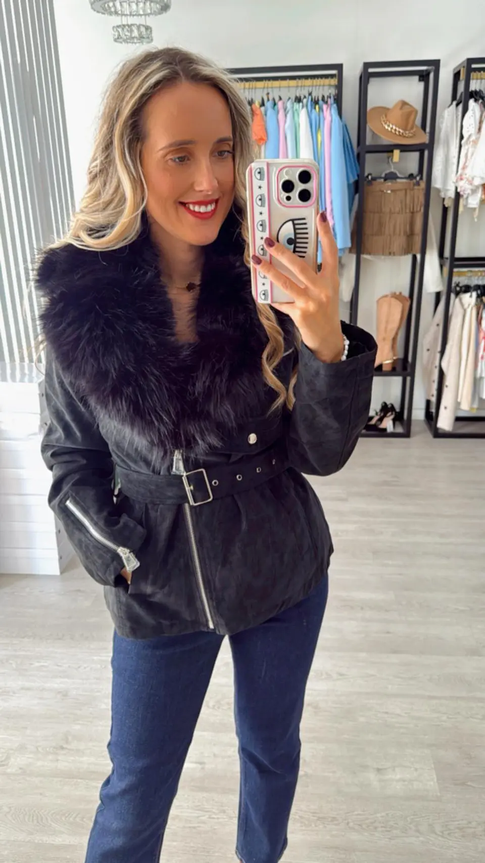 Casaco com cinto e pelo removível 1