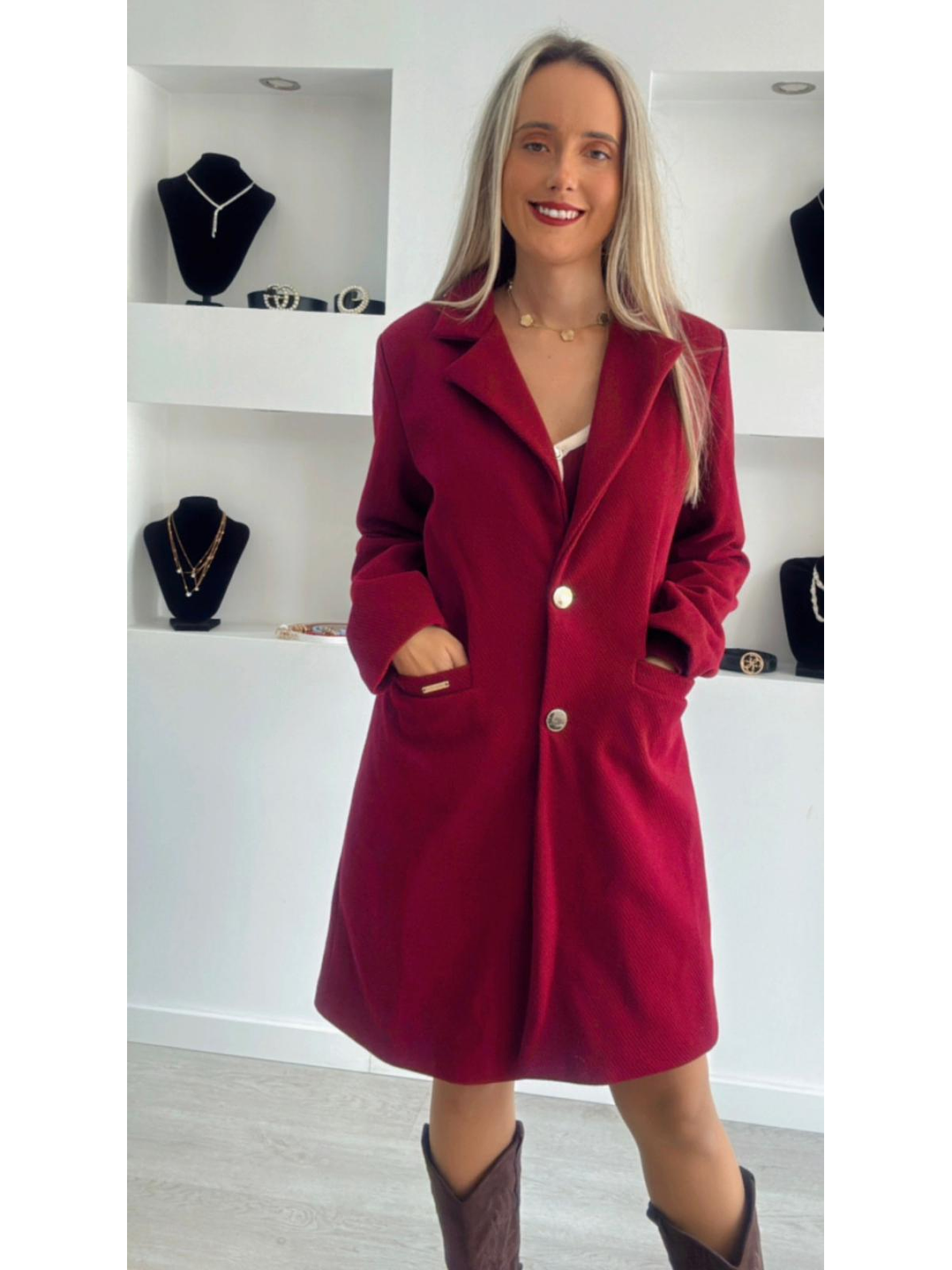 Casaco em fazenda com botões dourados - TU 1