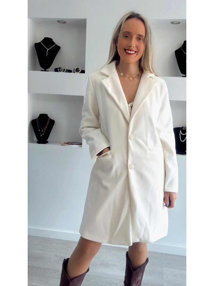 Casaco em fazenda com botões dourados - TU 6