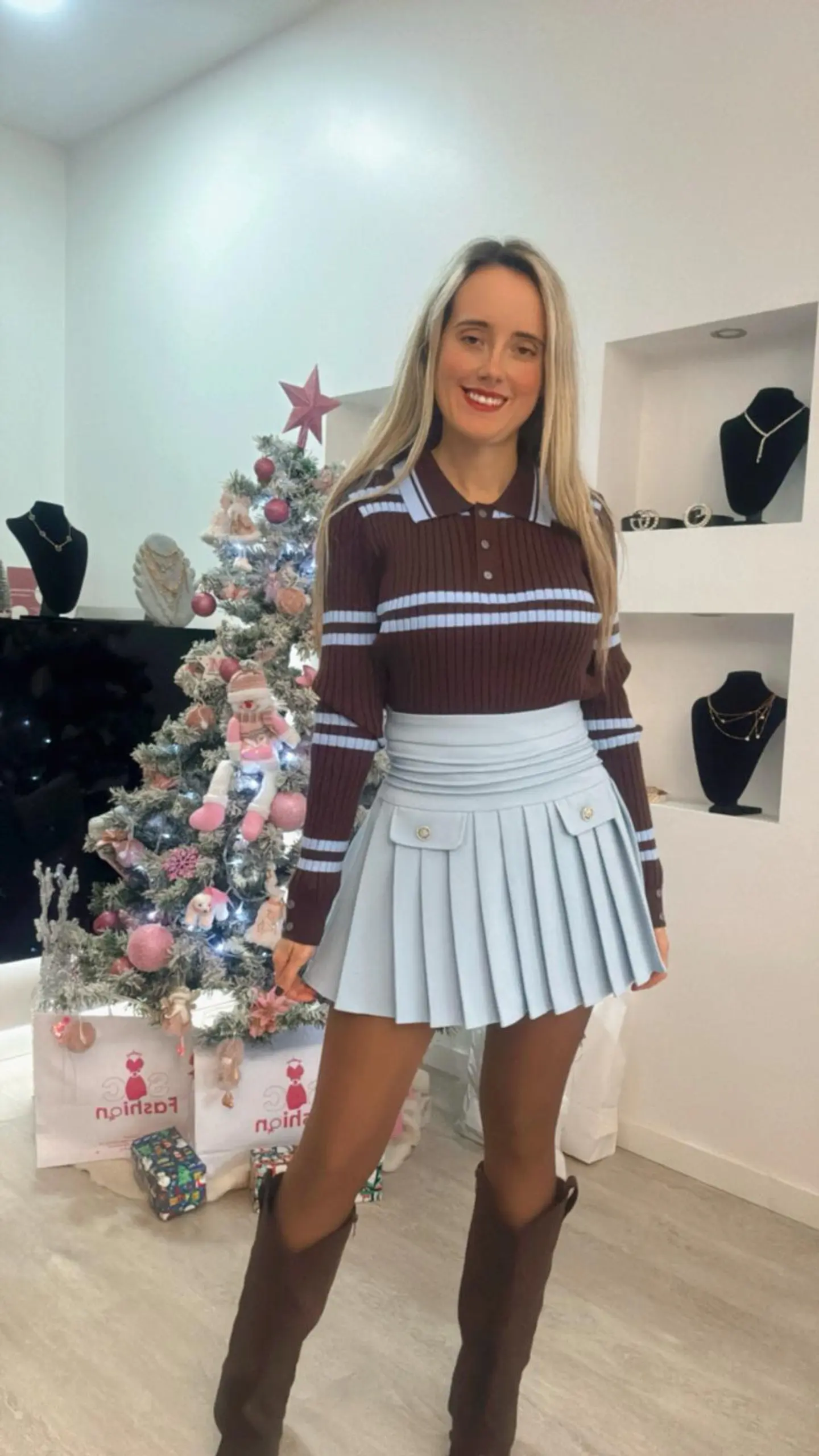 Saia-calção com botões brilhantes nos bolsos 1