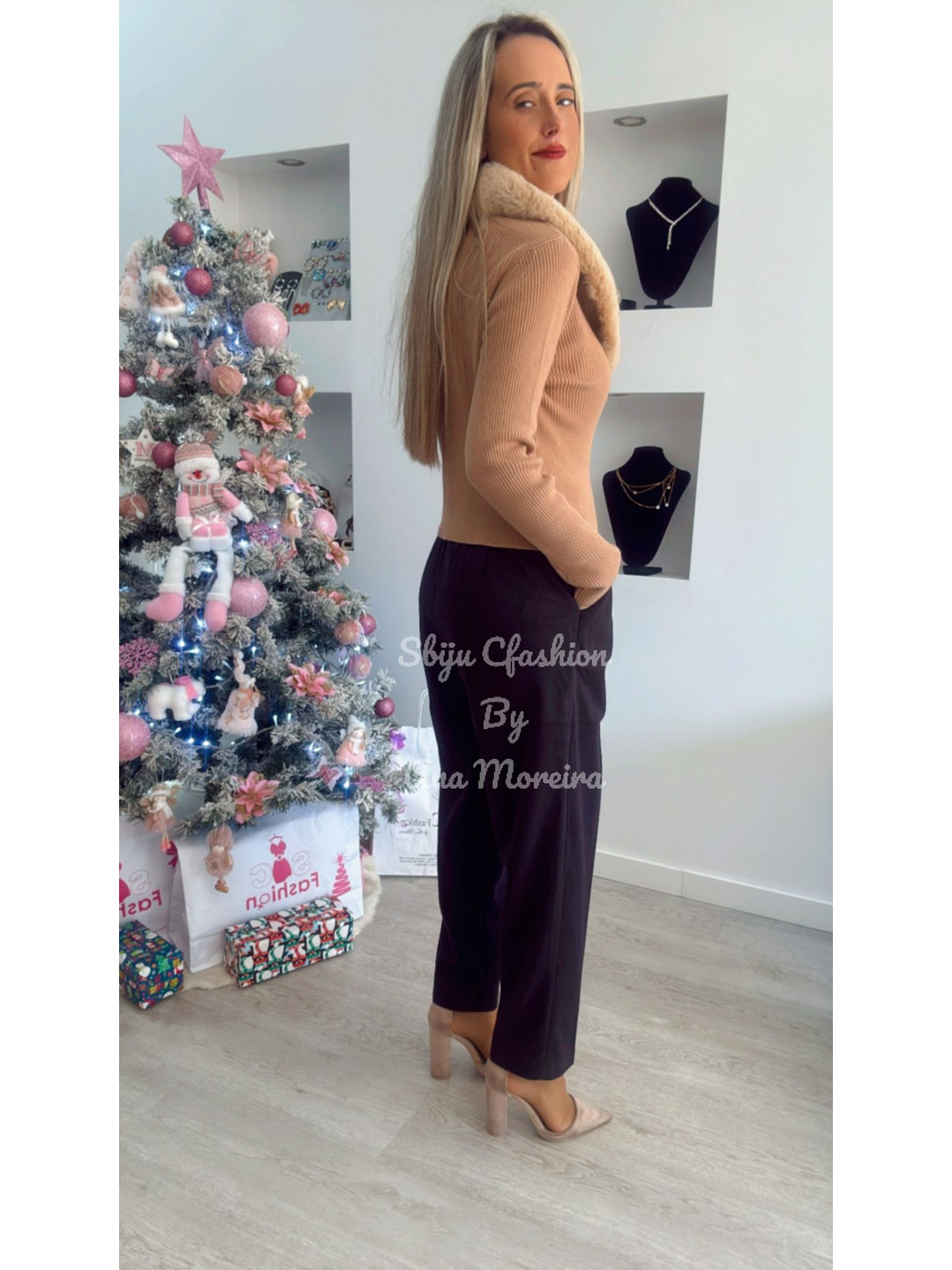 Casaco de Malha com Gola de Pelo Removível - TU 2