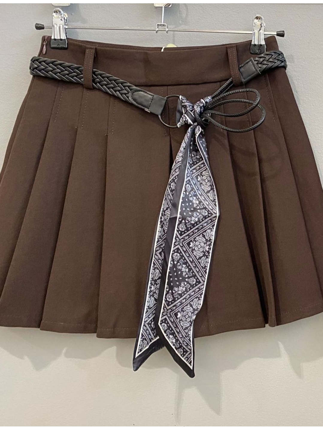Saia-Calção com Pregas e Cinto com Lenço 5