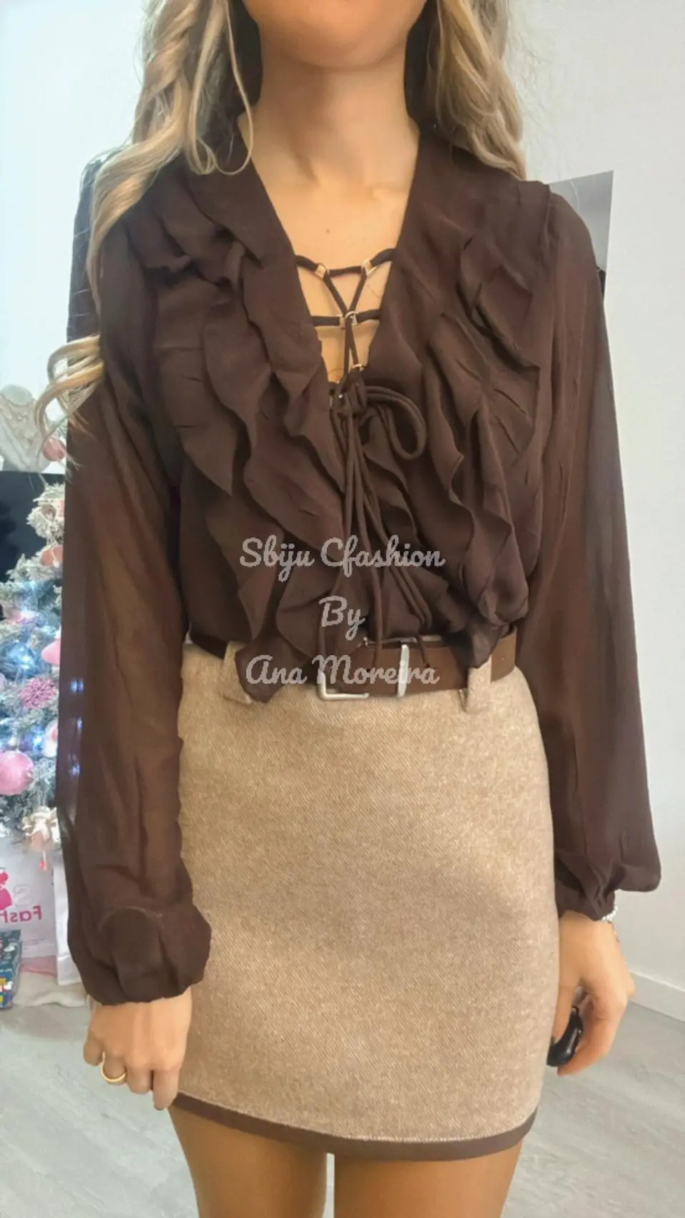 Blusa com Folhos no Peito 10