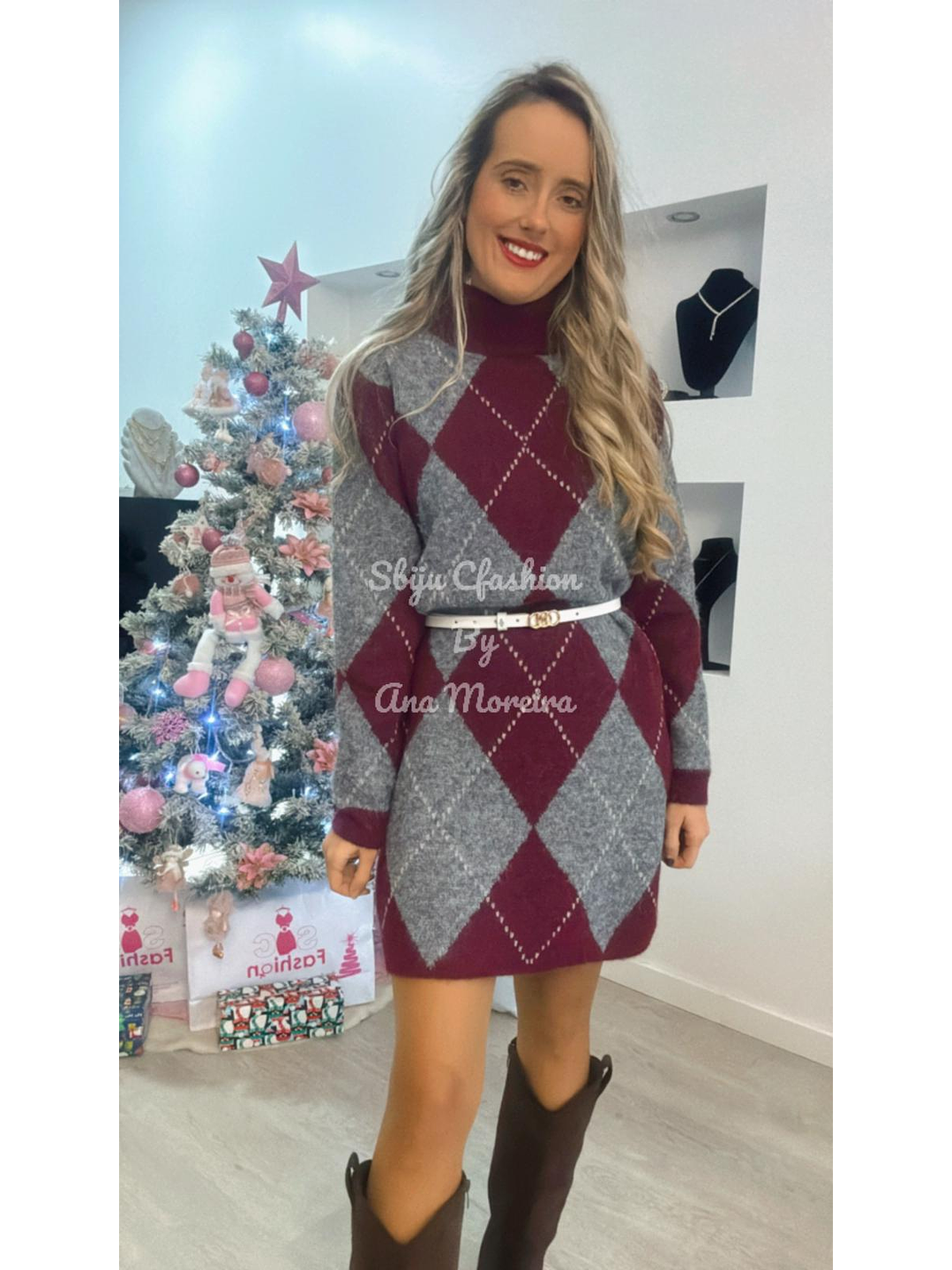 Vestido de Malha com Losangos Bordeaux e Cinza - TU 2