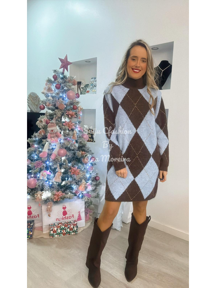 Vestido com Losangos Azuis e Castanhos 4