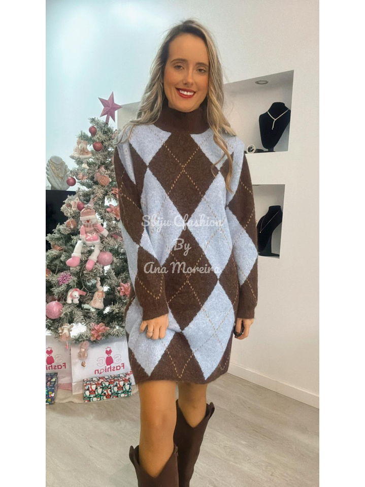 Vestido com Losangos Azuis e Castanhos 6