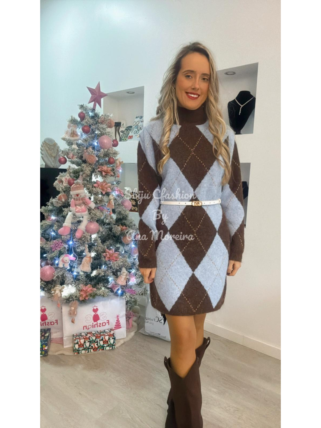 Vestido com Losangos Azuis e Castanhos 2