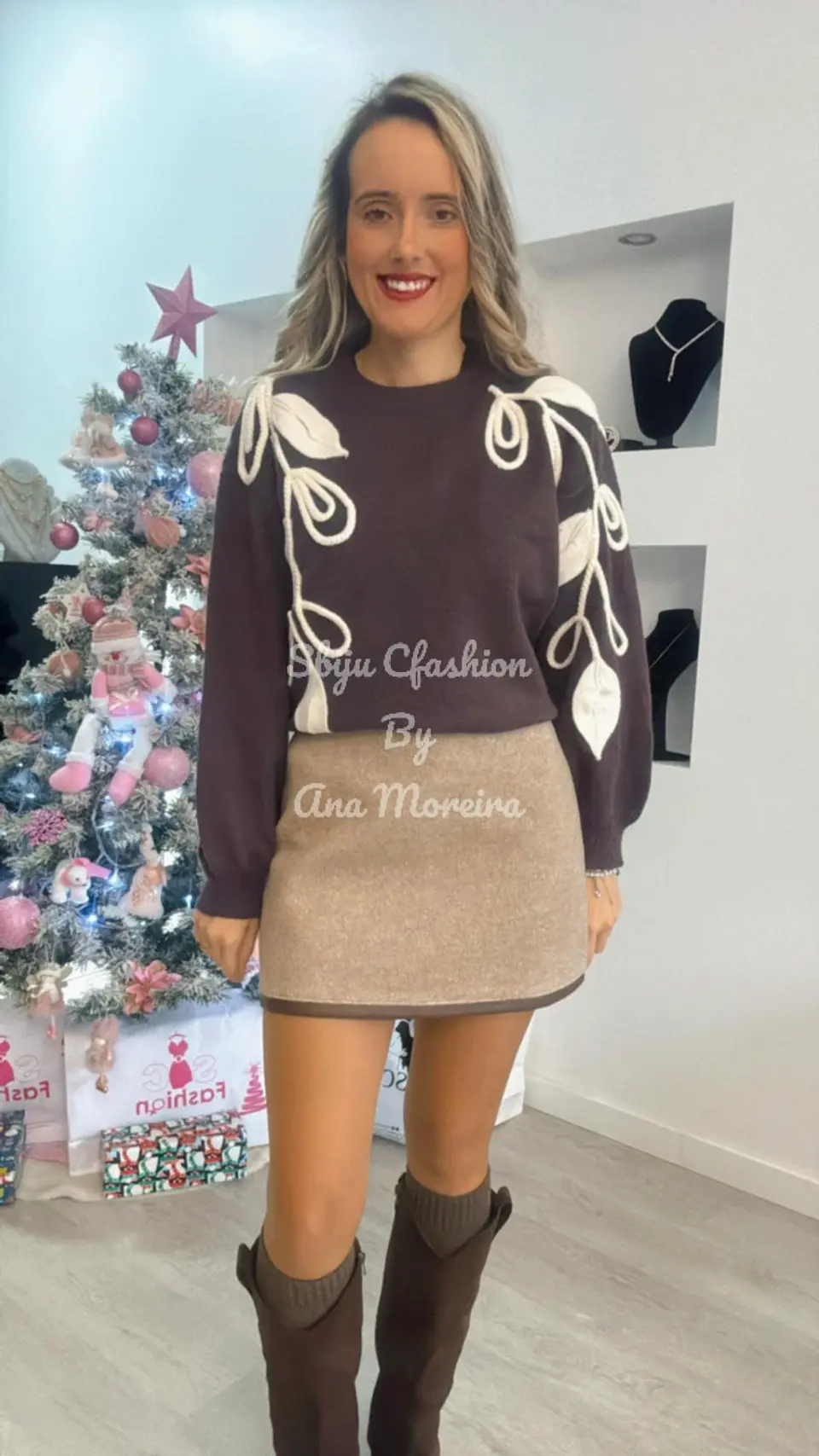 Camisola de Malha com Folhas em Tons de Bege - TU 2