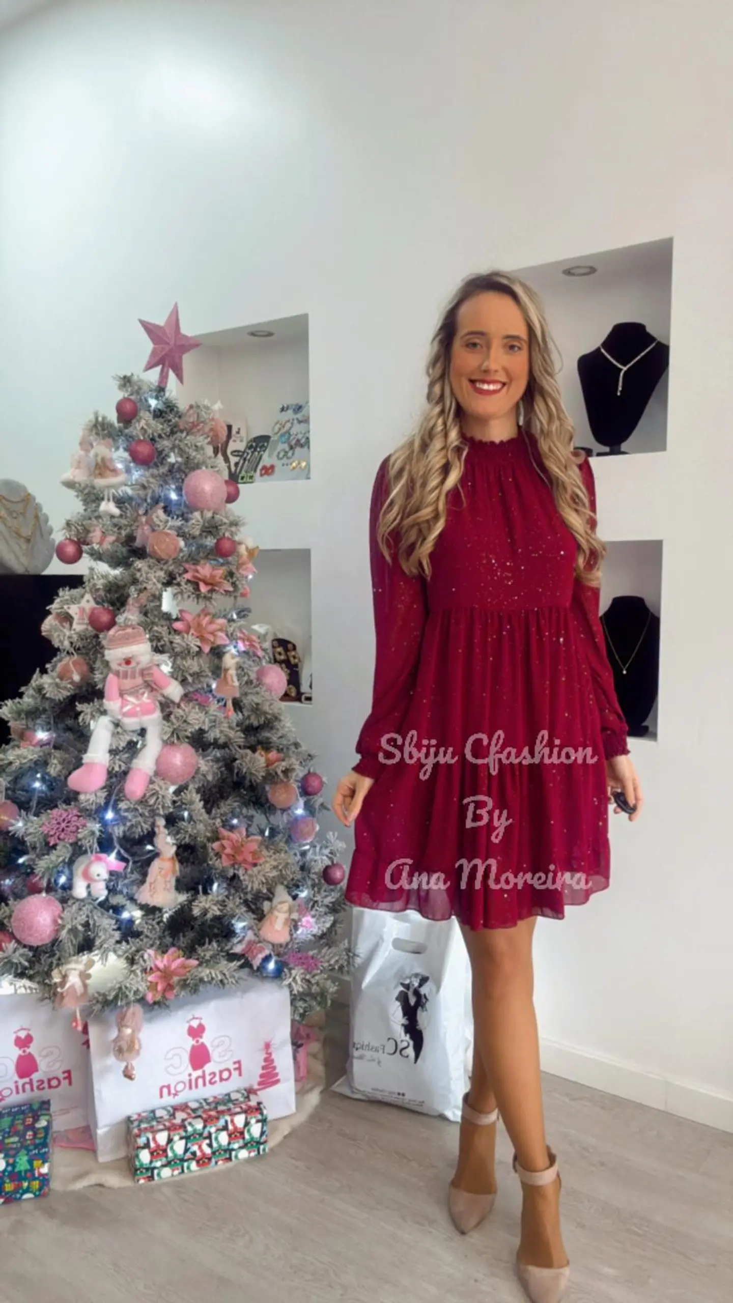 Vestido com Brilhos Bordeaux - TU 6