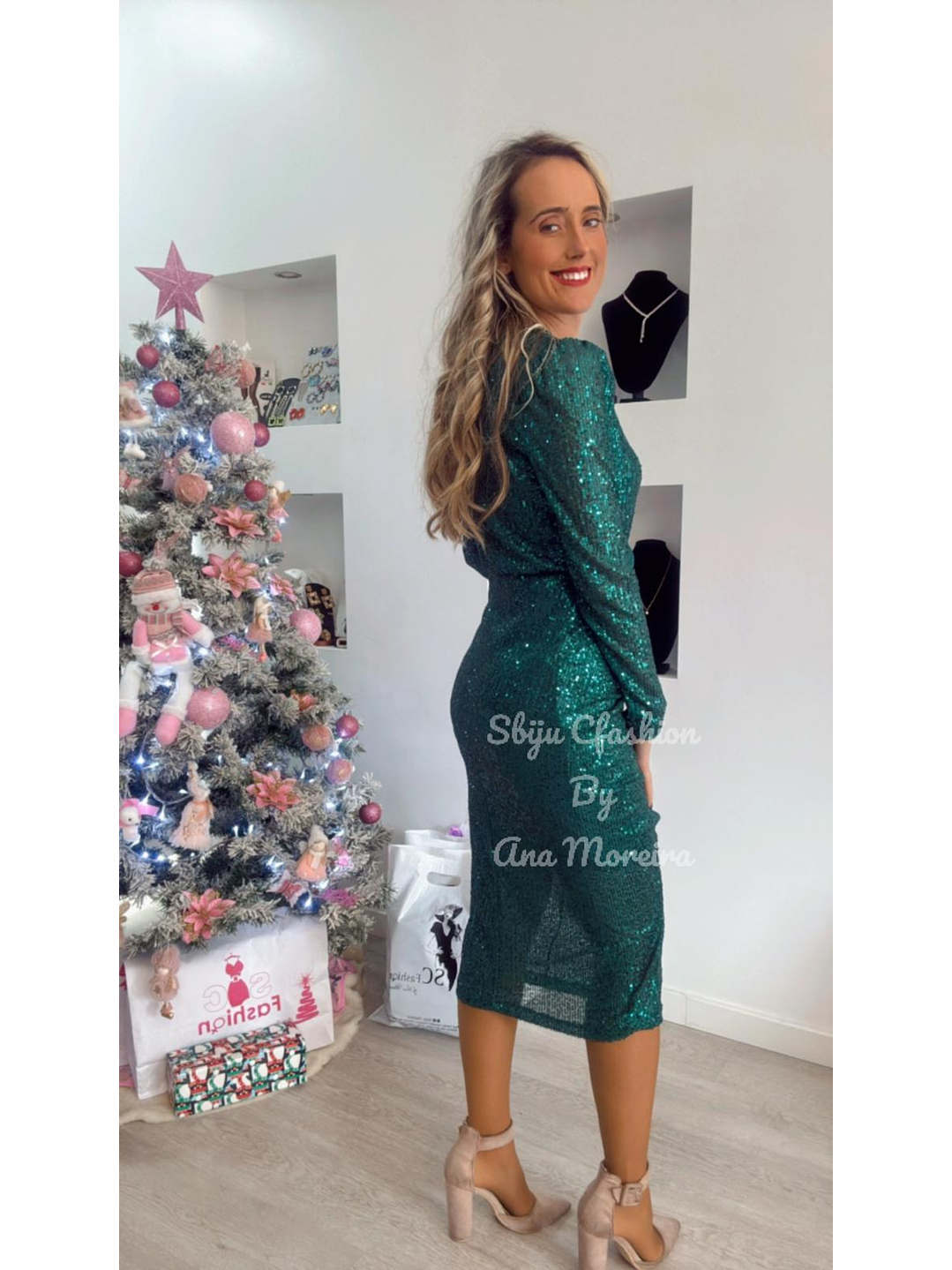 Vestido Midi em Lantejoulas - TU 5