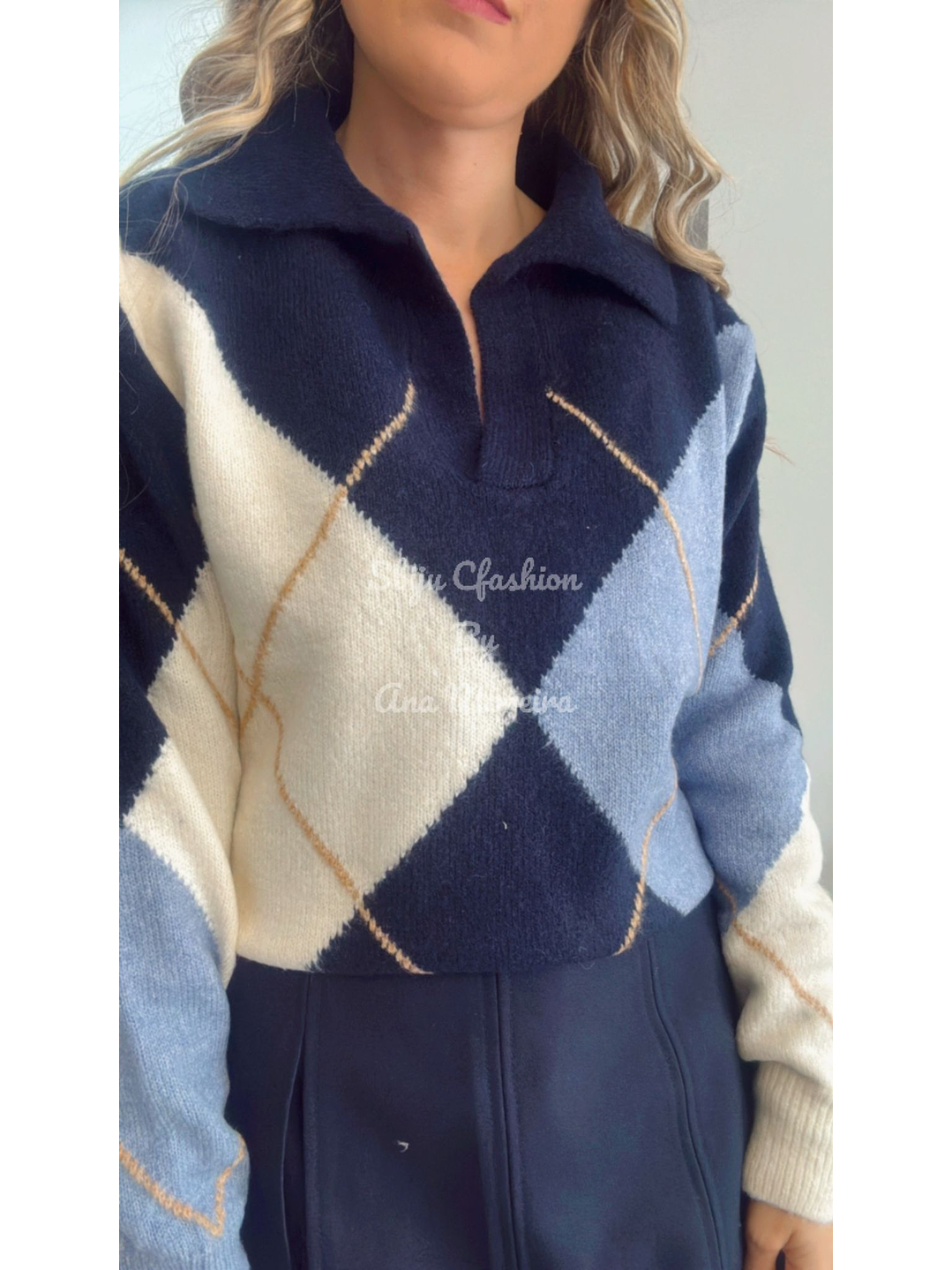 Polo em Malha com Losangos em Tons de Azul - TU 6