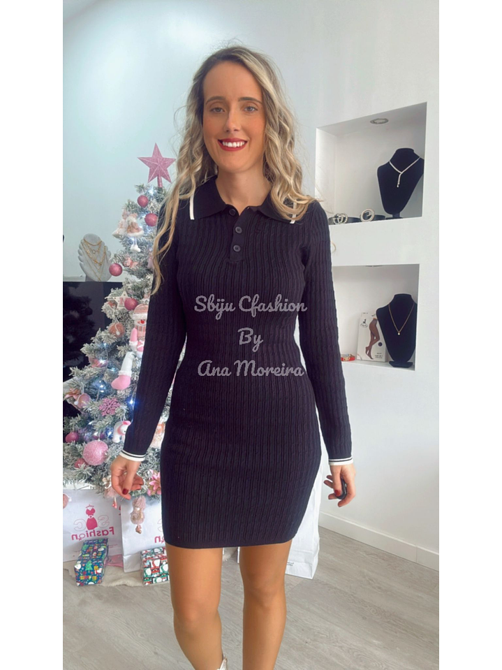 Vestido em Malha com Gola e Botões no Decote - TU 5