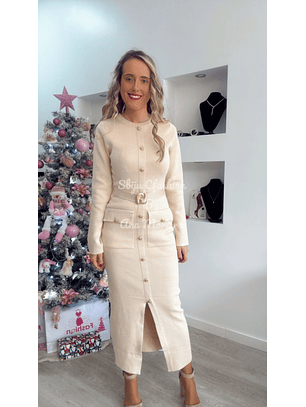 Vestido em Malha com Racha e Detalhes em Dourado