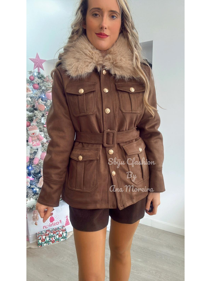 Casaco Castanho com Pelo Bege 4