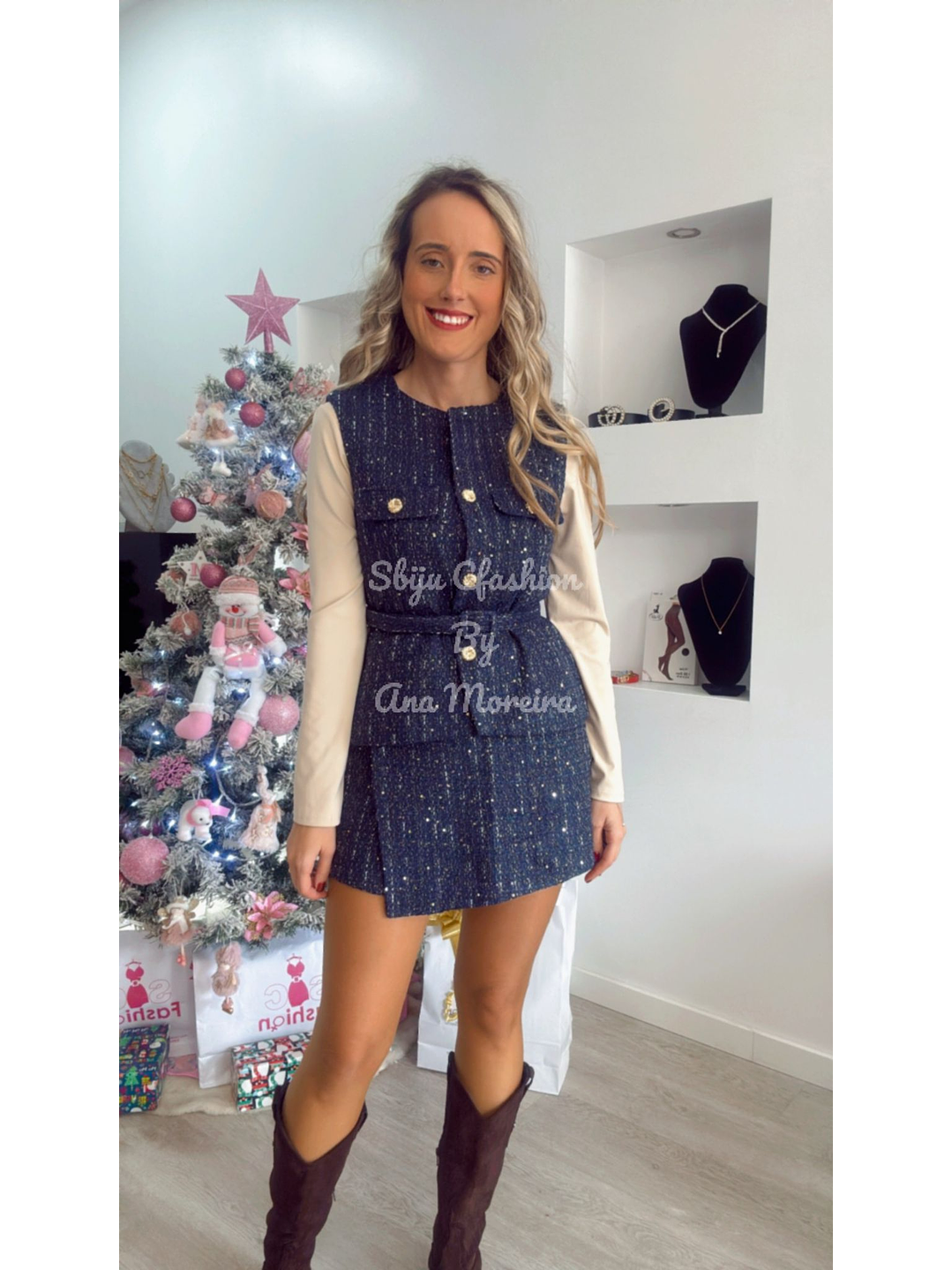 Conjunto de Colete e Saia-Calção em Fazenda com Brilhos e Cinto 1