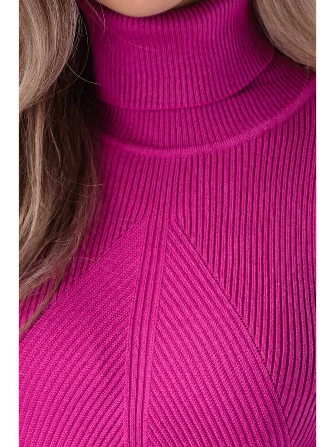 Vestido de Gola Alta em Malha Ajustável - TU 4