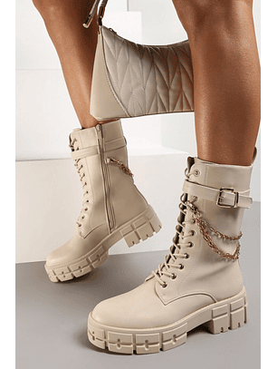 Bota Bege com Detalhe de Corrente