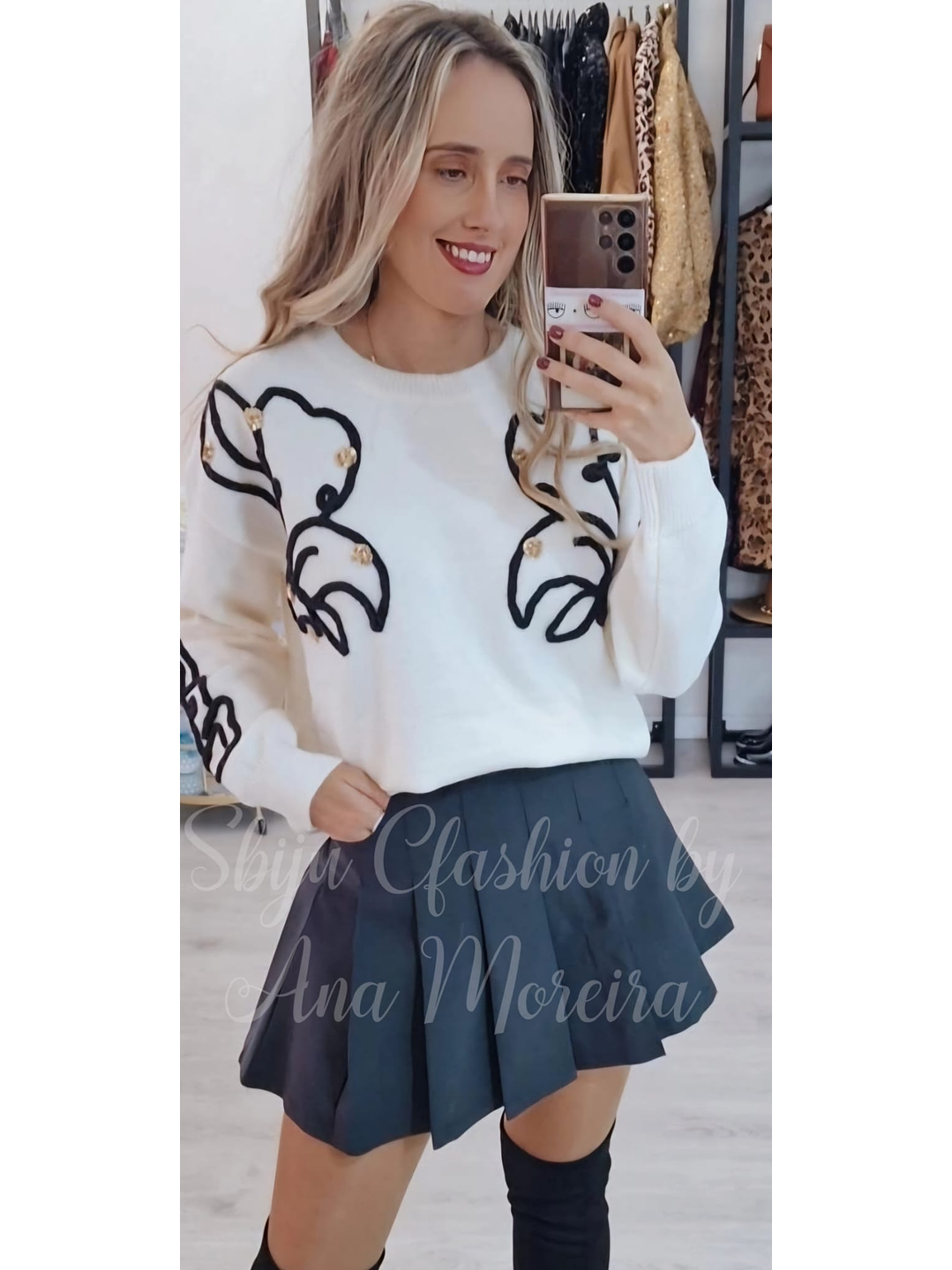 Camisola de Malha com Detalhe de Flores Pretas - TU 4