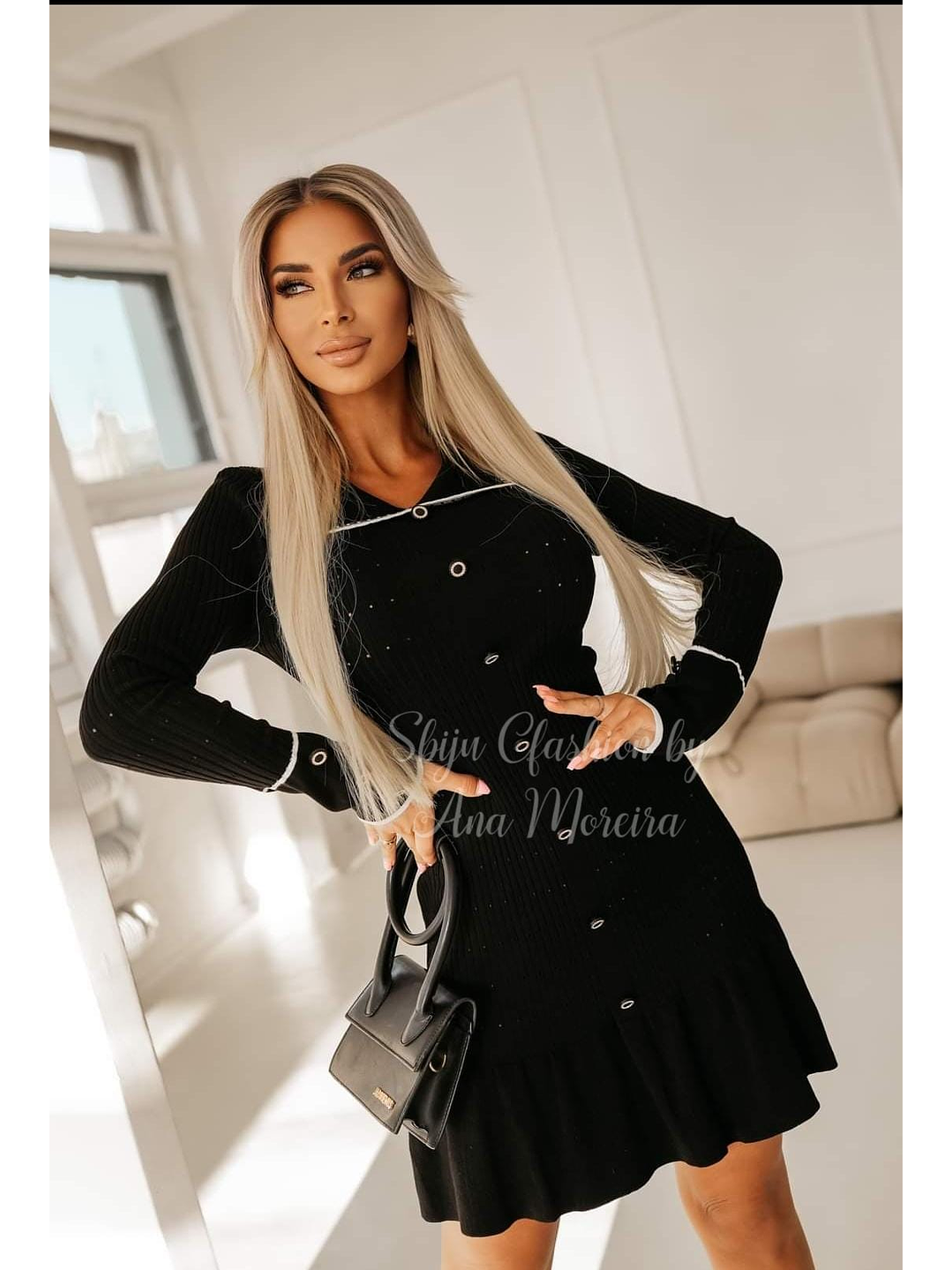 Vestido de Malha com Folho e Gola 4