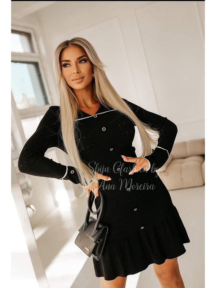 Vestido de Malha com Folho e Gola 4