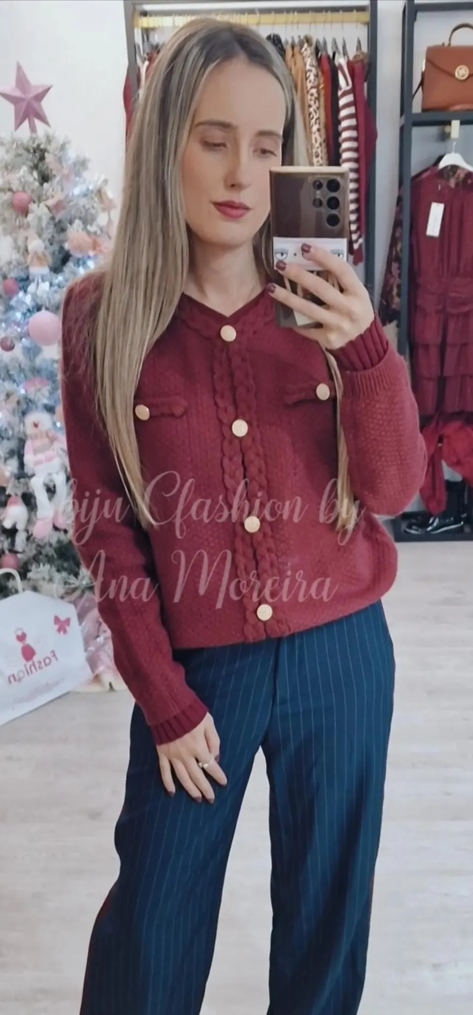 Casaco de Malha com Detalhe de Trança e Botões Dourados - TU 4