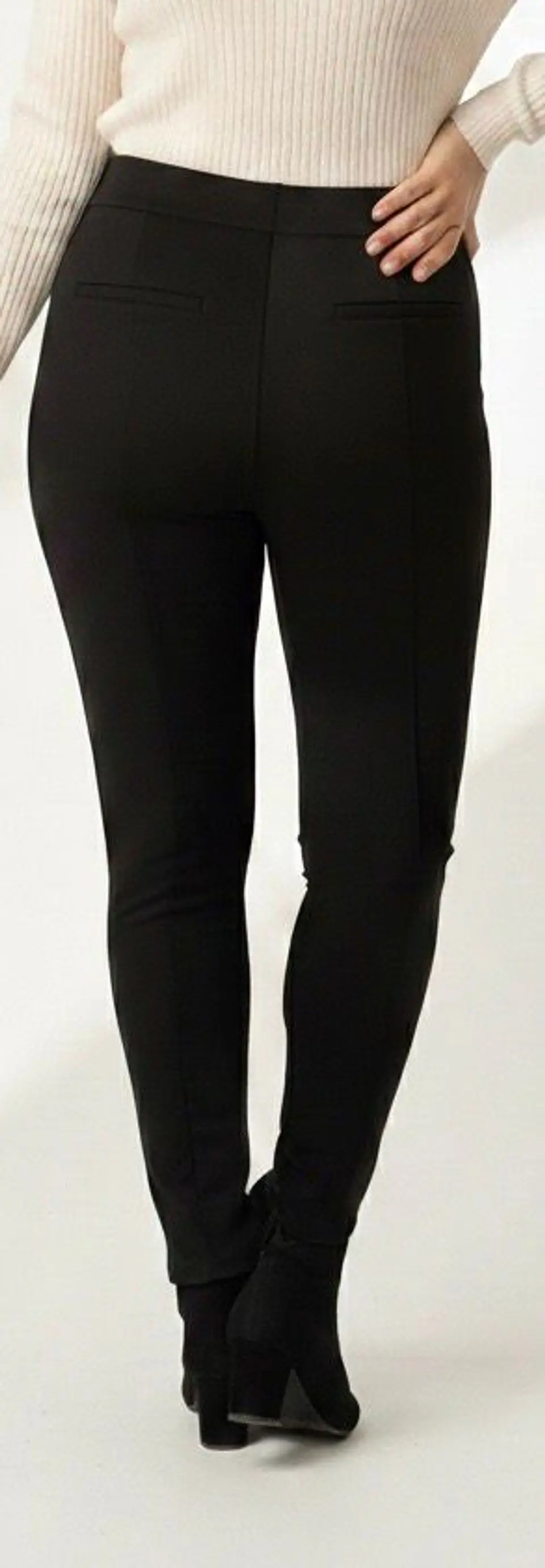 Leggings com Botões Dourados 4